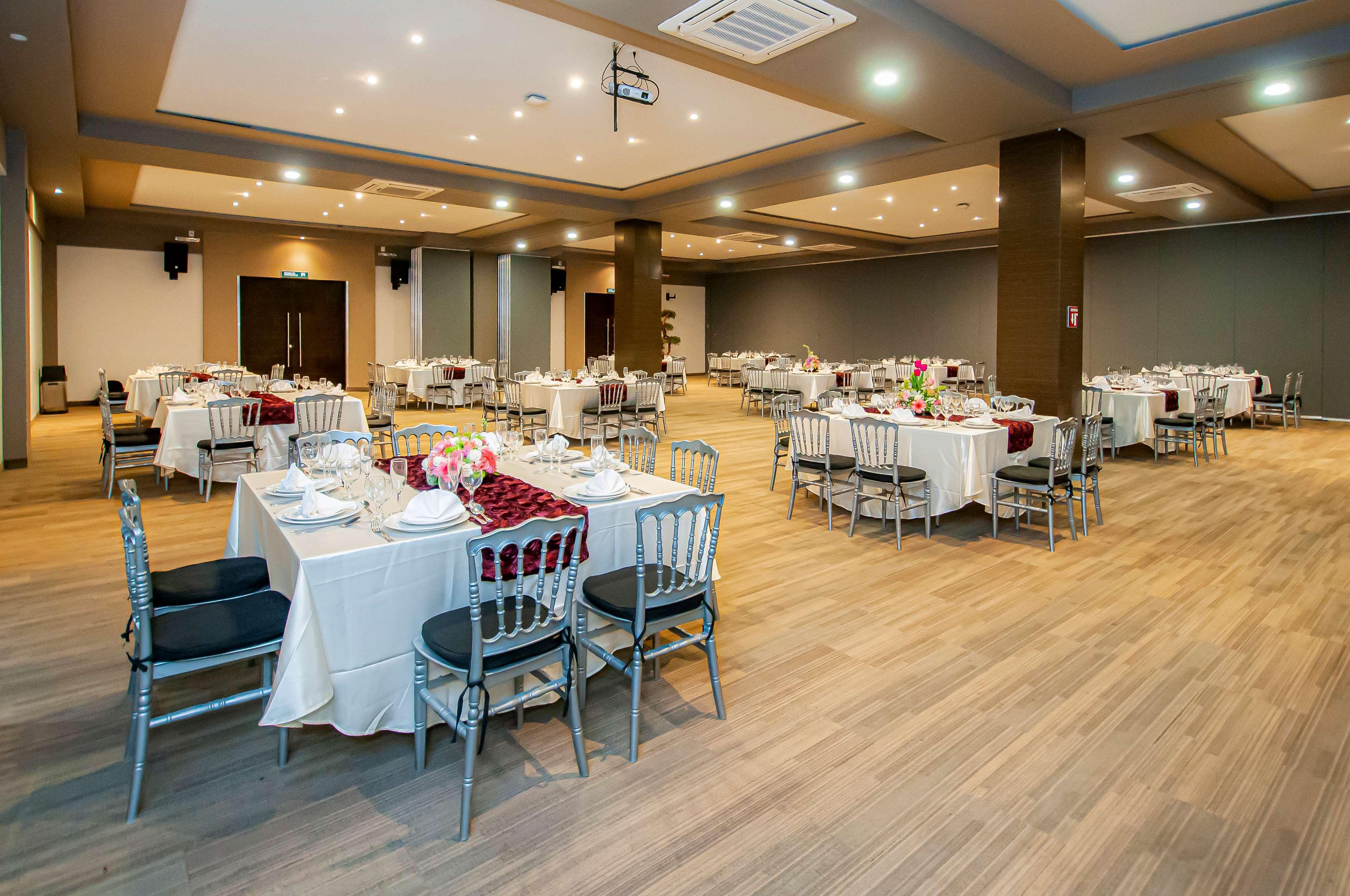 Best Western Oak Meadows Inn Saint Helens Exterior photo